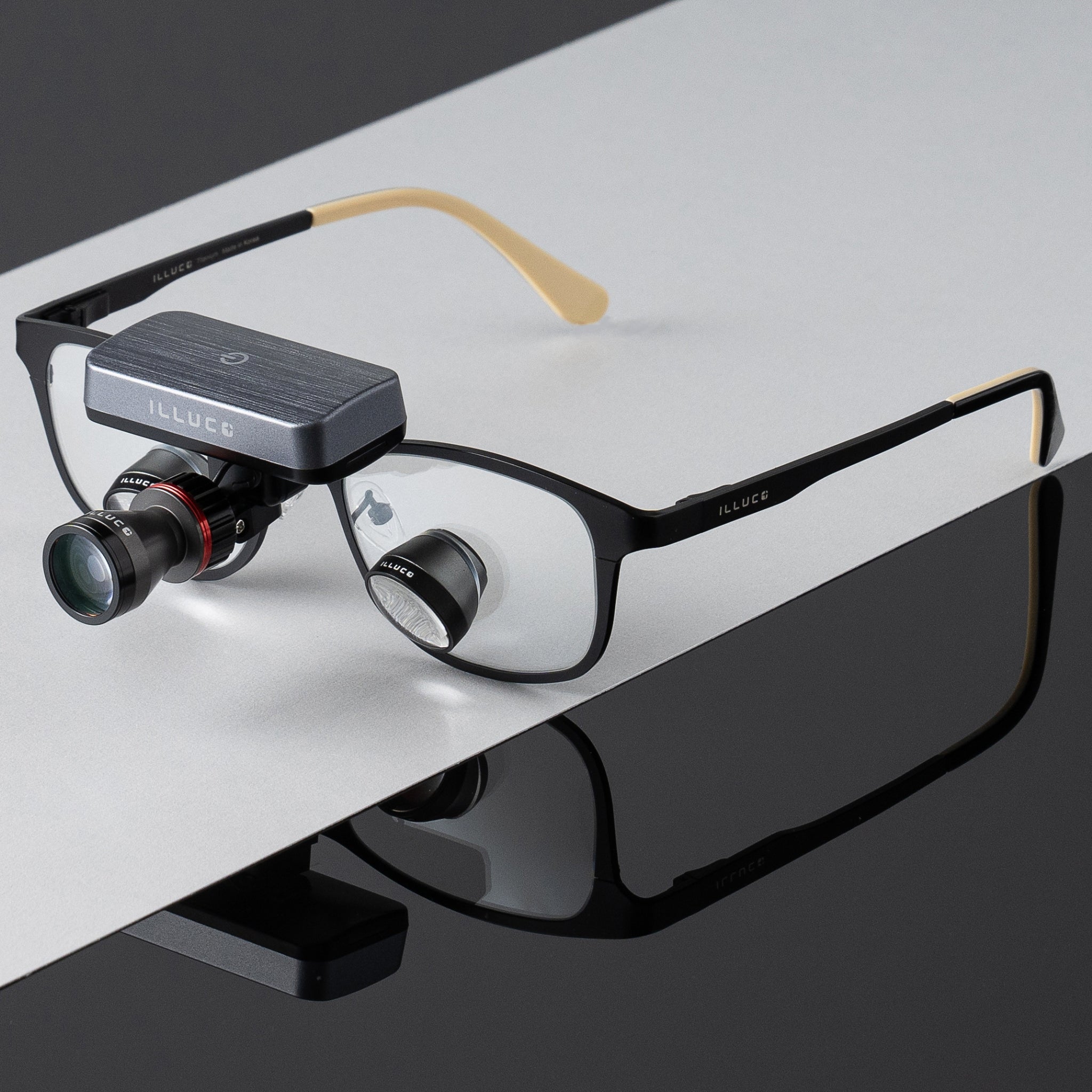 dark gray wireless headlight on loupes