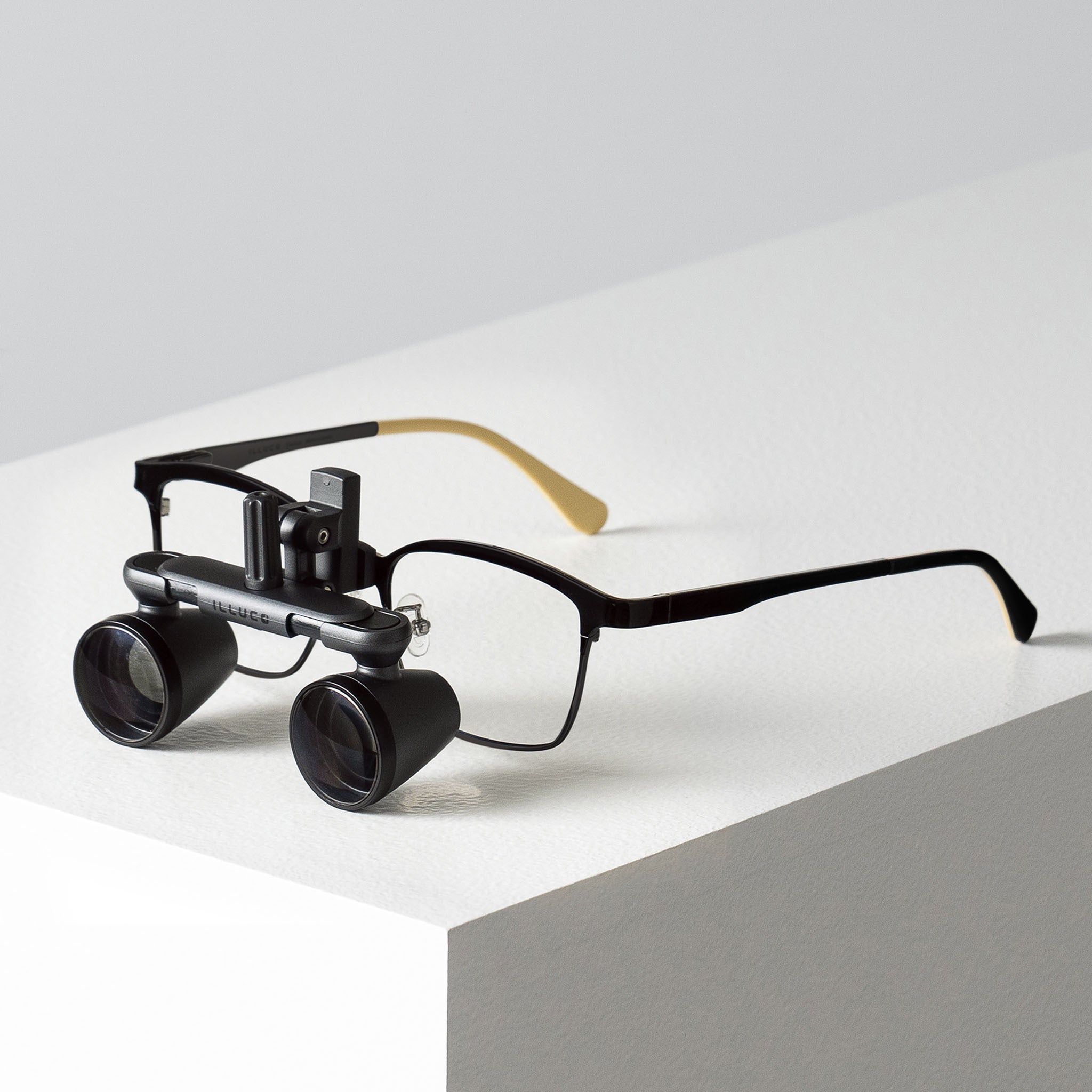 Flip-Up Loupes