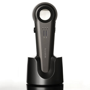 IDS-9100 placed in the charging cradle