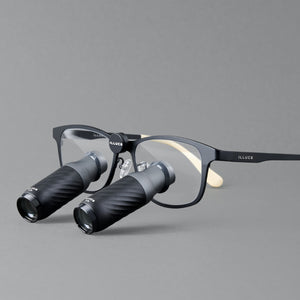 ILLUCO Prismatic TTL Loupes 6.5 magnification on classic frame