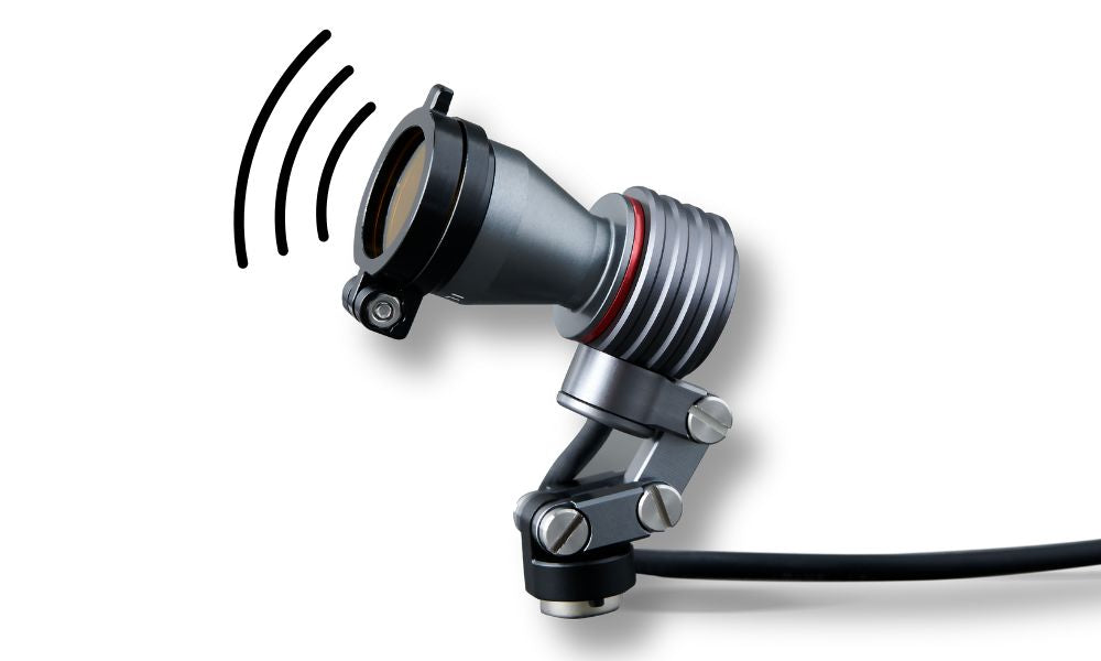 ILLUCO Wired headlight acting as an announcement speaker in a funny way
