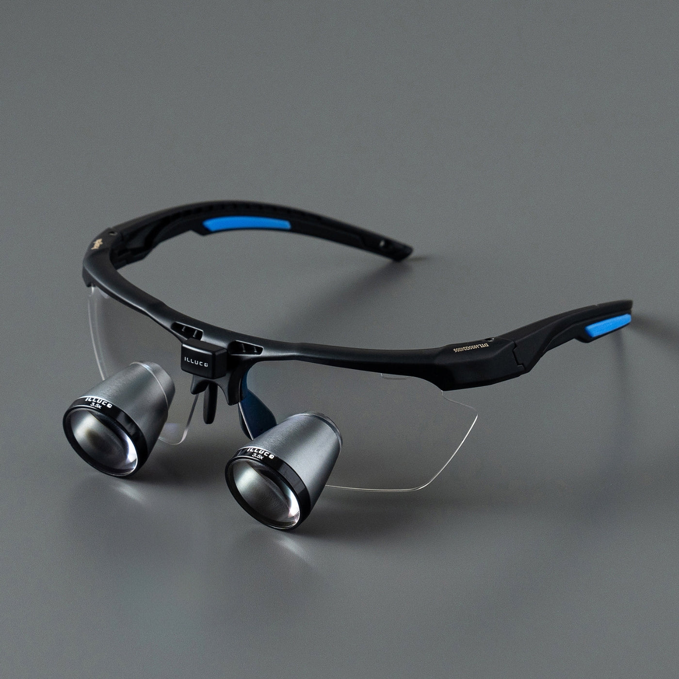 Illuco TTL Loupes sports frame