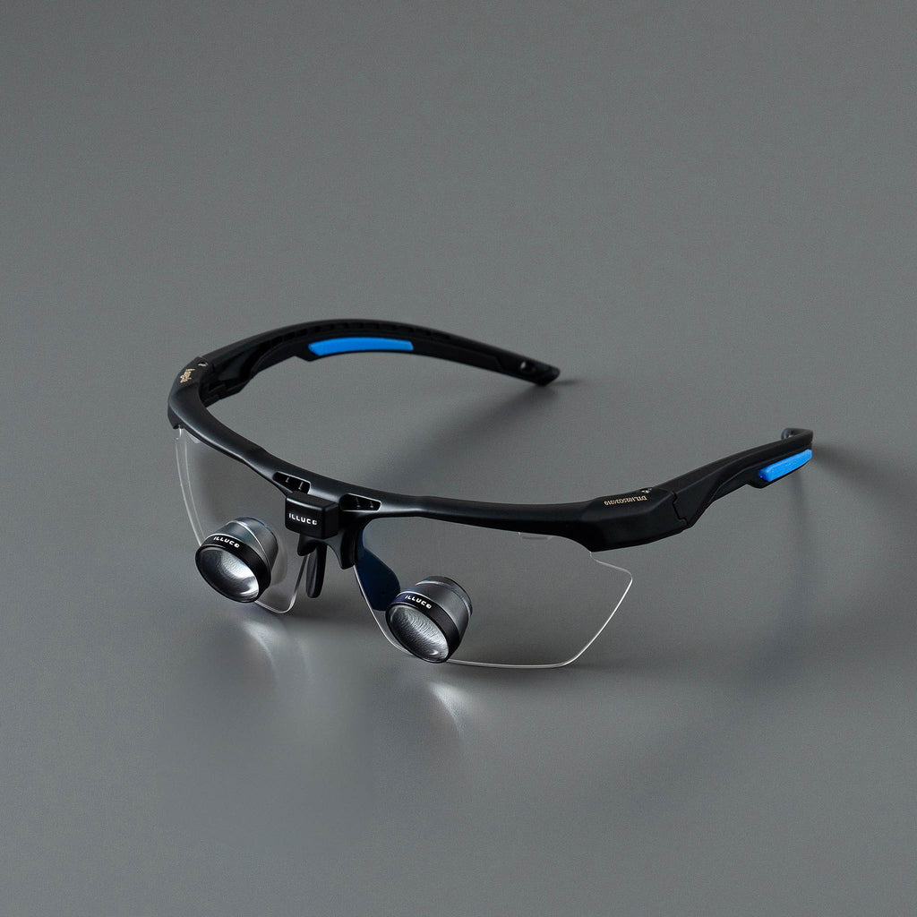 illuco TTL Galilean 2.5 loupe with sports goggle